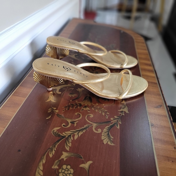 Katy Perry shoe - Picture 4 of 9